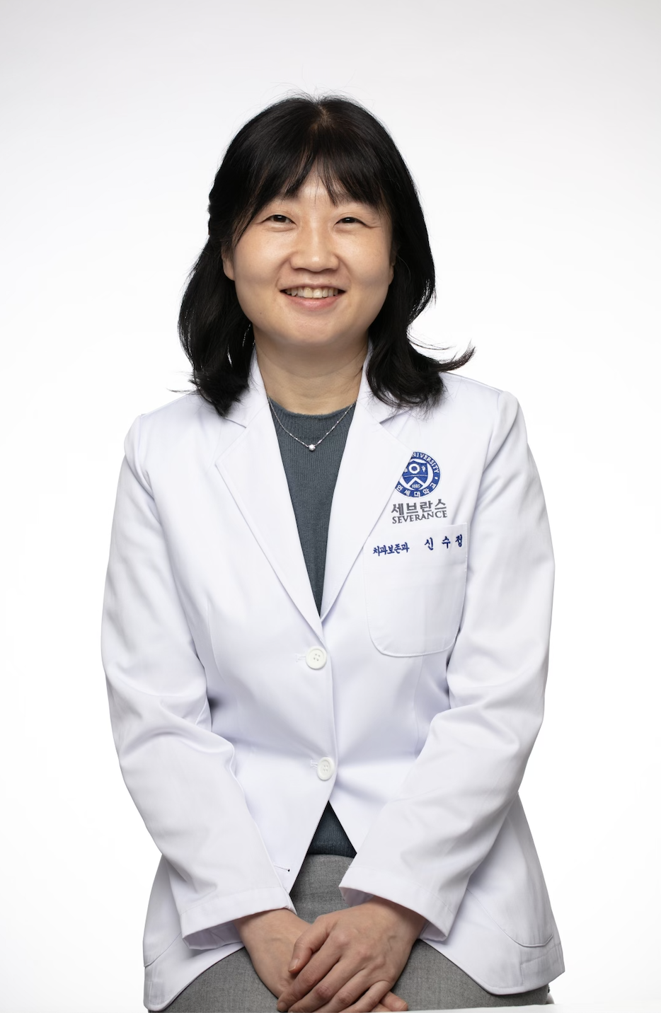 신수정_연세대 강남세브란스 치과보존과 교수, 화가